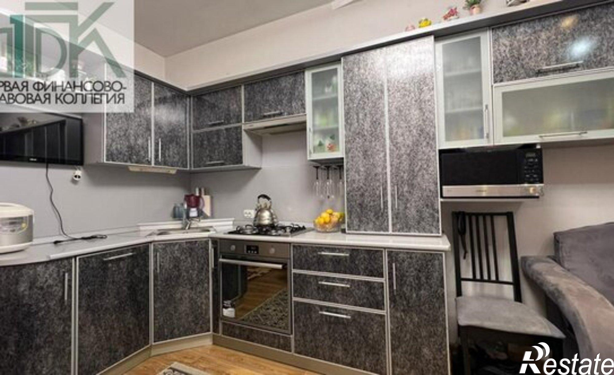 Купить квартиру за 9 300 000 рублей на ул Куликова, 33а