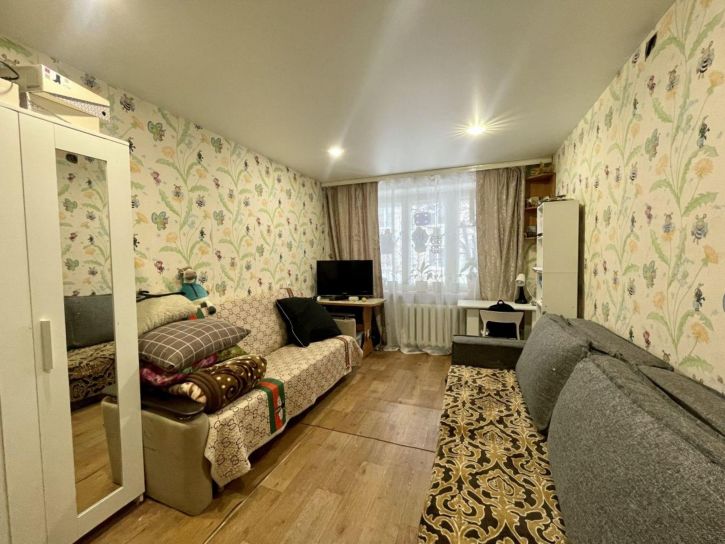 2-комн квартира Ленина ул, 70