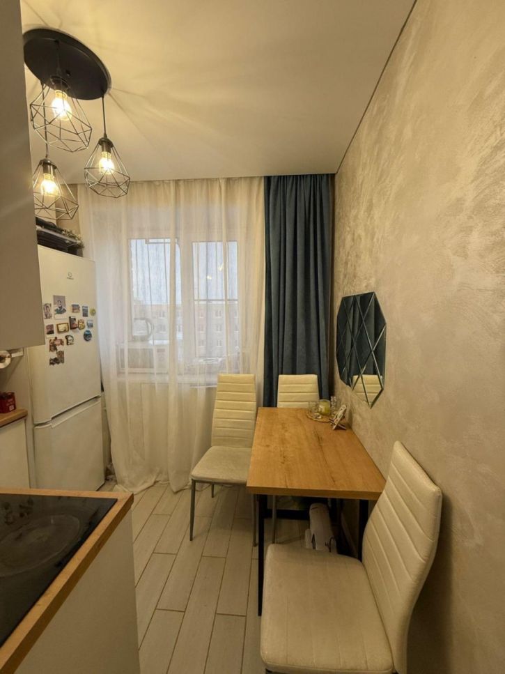 3-комн квартира Кирова ул, 25