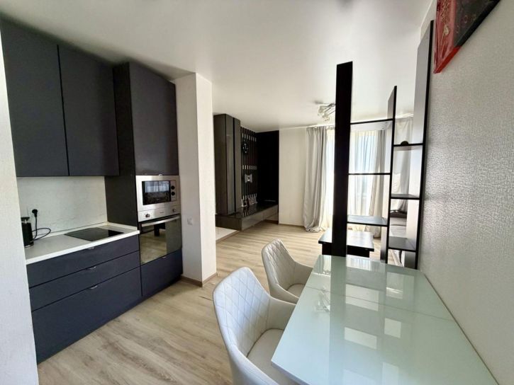 2-комн квартира Русская ул, 9