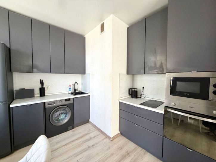 2-комн квартира Русская ул, 9