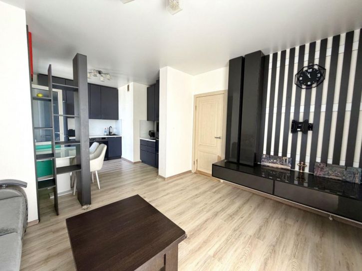 2-комн квартира Русская ул, 9