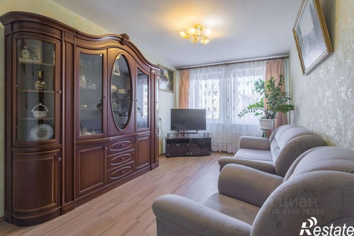 3-комн квартира Нижний Новгород, улица Маршала Казакова, 8