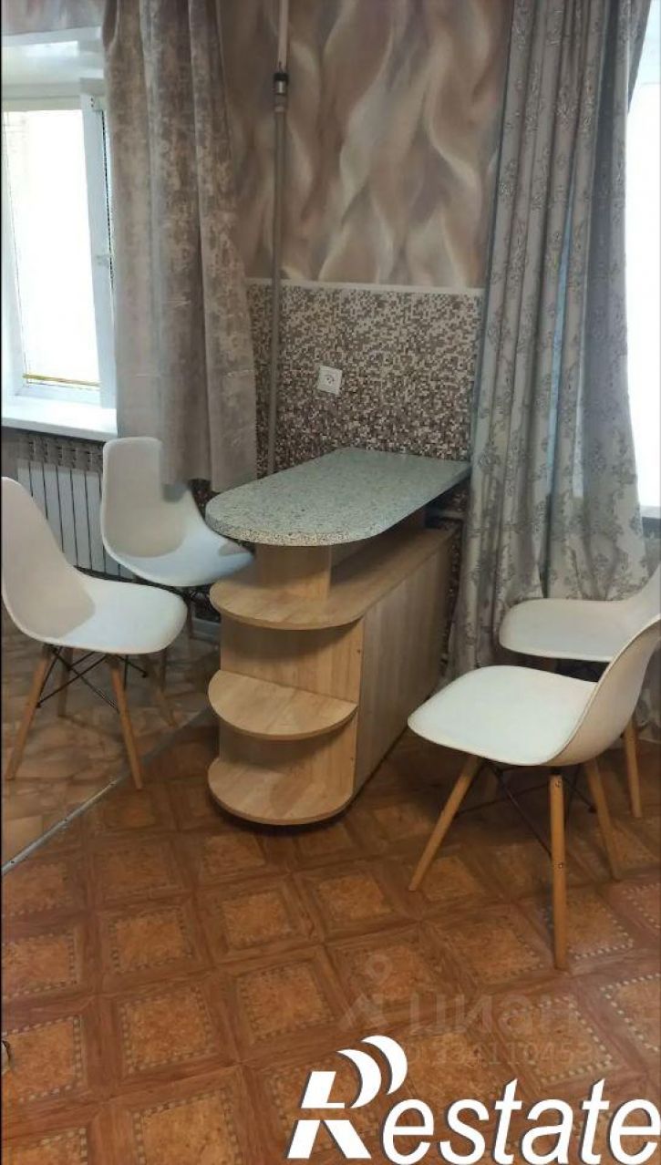 2-комн квартира улица Везломцева, 17,  д. 17